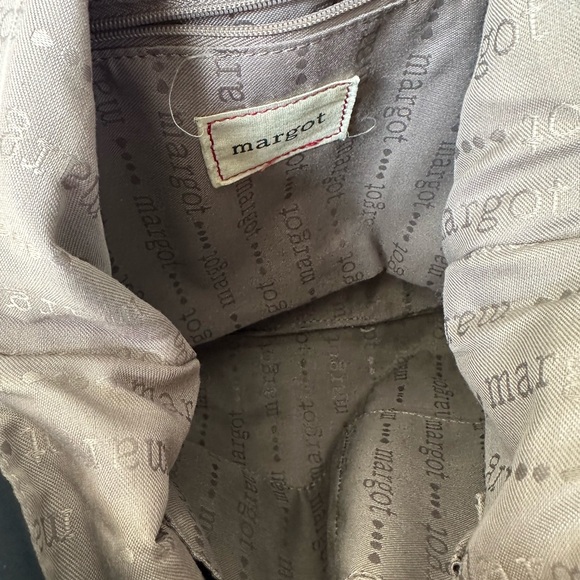 Margot New York Black Leather Crossbody Bag - Picture 4 of 5